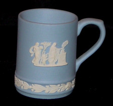 RARE! VINTAGE WEDGWOOD MINI / MINIATURE BLUE JASPERWARE TANKARD / COFFEE MUG NEW