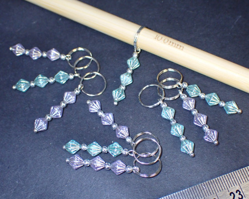 Pretty knitting stitch markers - pretty,