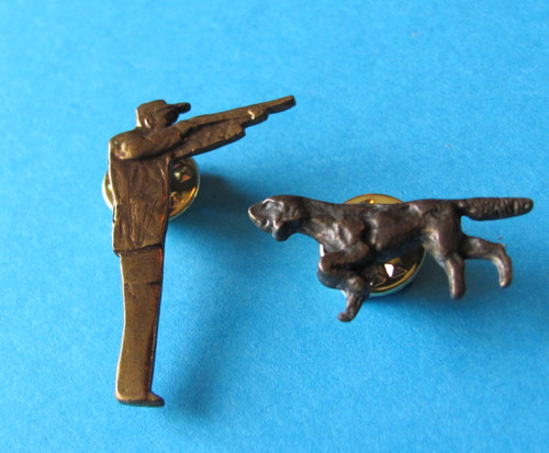 Hunter dog pin - pin, vgc