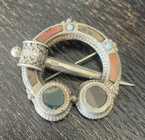 Vintage 925 silver brooch - vintage,