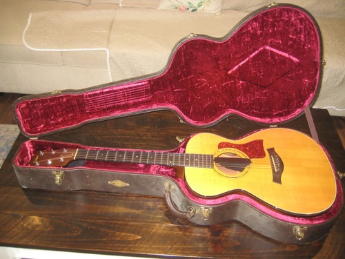 Taylor 712 acoustic guitar - acoustic,