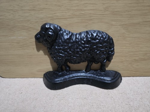 Heavy vintage cast iron - cast, ram