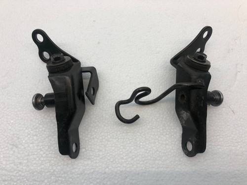 Front headlight stand - front,
