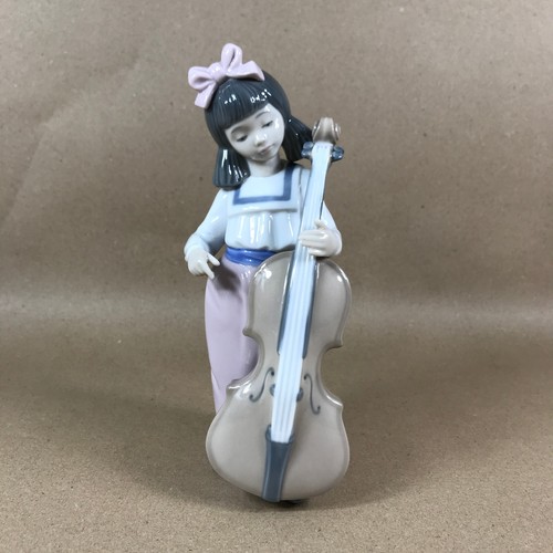 Nao lladro girl with - with, cello