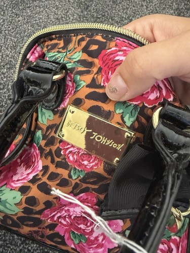 Betsey johnson small floral - small,