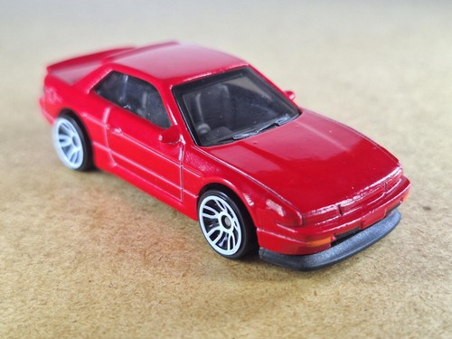 Hot wheels nissan - hot,