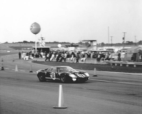 Mike hailwood driving - hailwood, his