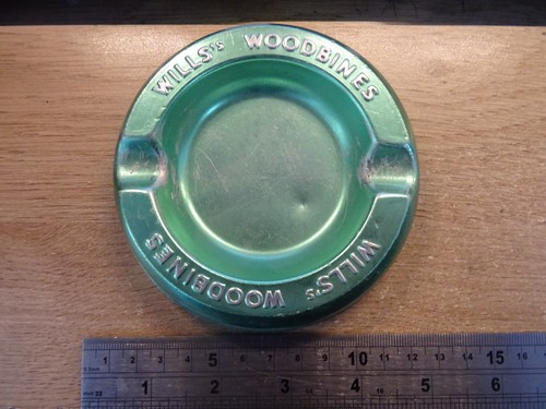 Four vintage metal - ,