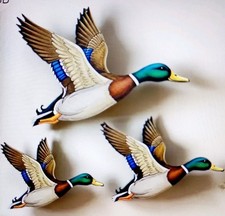 3 FLYING WILD DUCKS 2D rustic
