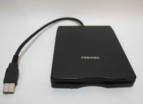 Toshiba usb floppy disk - 3.5",