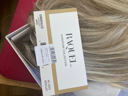Raquel welch embrace wig nwt - raquel,