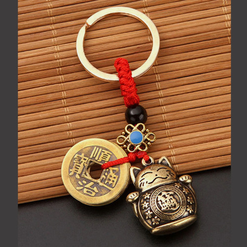 Lucky cat keychain - lucky,