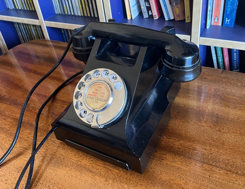 Gpo iconic bakelite telephone - gpo,