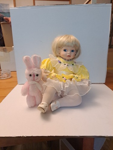 Danbury mint ashley china - ,