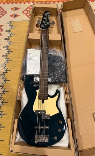 Yamaha 435 electric bass - /,