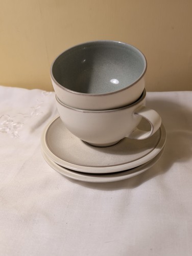 Breakfast cups and saucers - cups,
