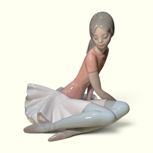 Lladro porcelain figurine - lladro,