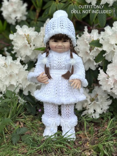 Winter fairytale hand knitted - hand,