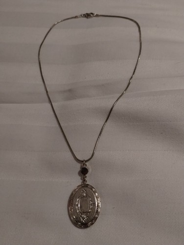 Silver metal locket - silver,