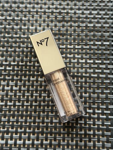 No7 liquid eyeshadow shade - no7, in