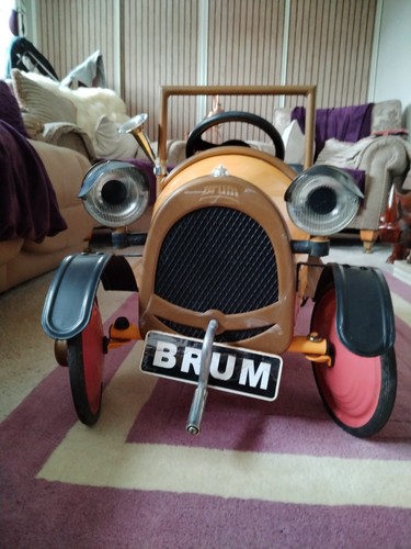 Vintage brum pedal car - pedal,