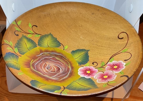 Vintage wooden handpainted - wooden,
