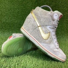 LADIES NIKE SKY HI YEAR OF THE HORSE WEDGE VINTAGE TRAINERS SIZE 7 (C11)