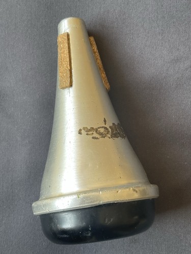 Straight mute for - mute, (conn)