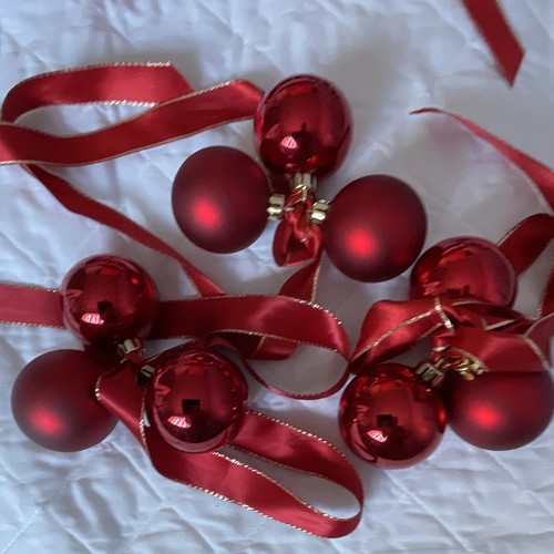 Grouped baubles - grouped,