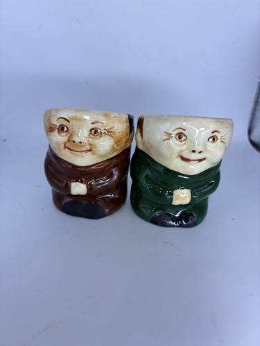 Pair vintage castle ceramics - vintage,