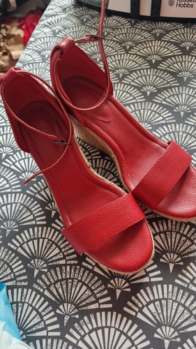 Red size wedges from - wedges,