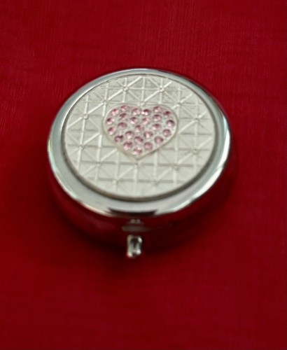 New silver tone metal pill - new,