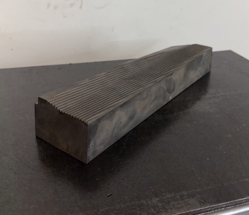 Lot 2 tool steel bar - of, d-2