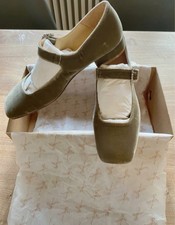 Penelope Chilvers Women's