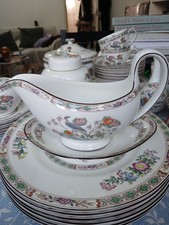 WEDGWOOD KUTANI CRANE R4464