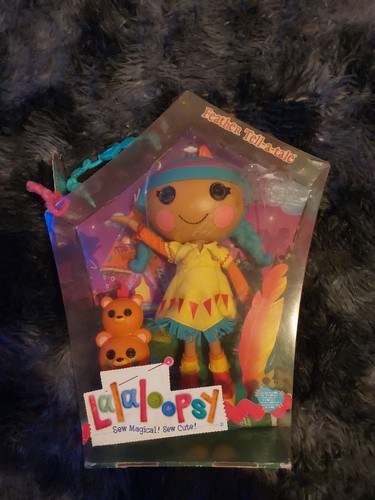 Lalaloopsy doll feather - lalaloopsy,