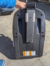 Used Maxi Cosi Pearl + family fix base