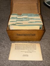 Antique BELL RECIPE FILE Box w/ Recipes - Iowa State College 1925 3rd Edition