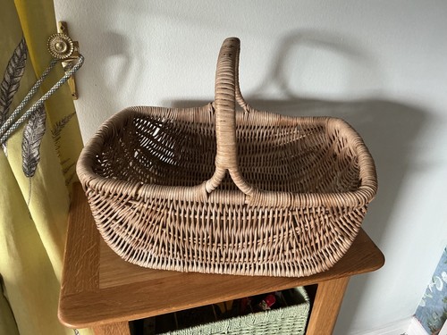 Vintage shopping basket - shopping,