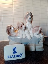 Lladro 4 Beagle Puppies In A