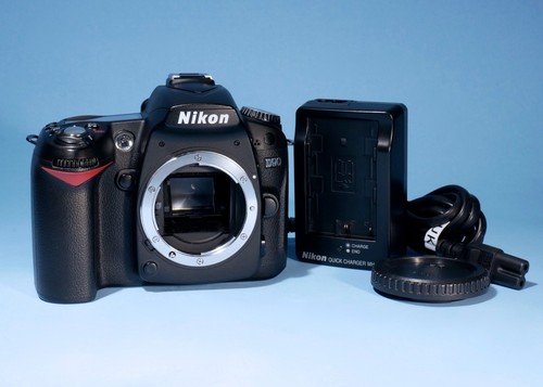 Nikon d90 dslr 3mp - nikon,
