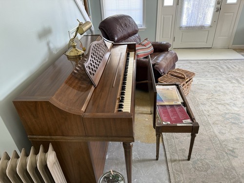 Acrosonic upright piano - upright,
