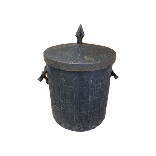 Vintage metal log - box,