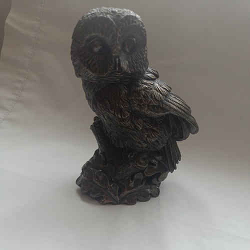 Large vintage owl sculpture - owl,