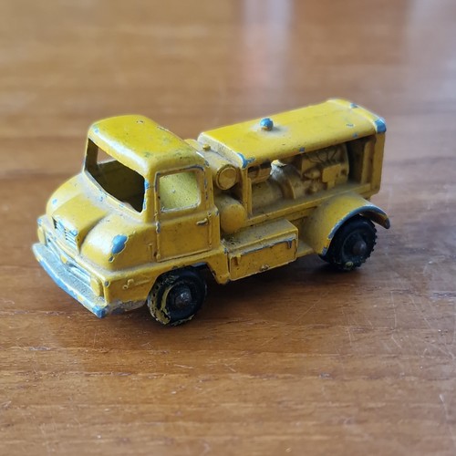 Used matchbox lesney 28 - no.,