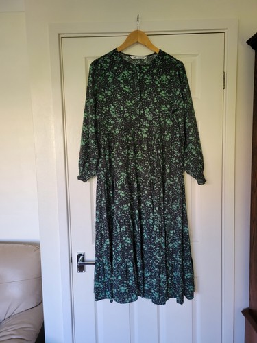 Zara black and green - black,