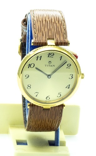 Titan 347yaa vintage - titan,