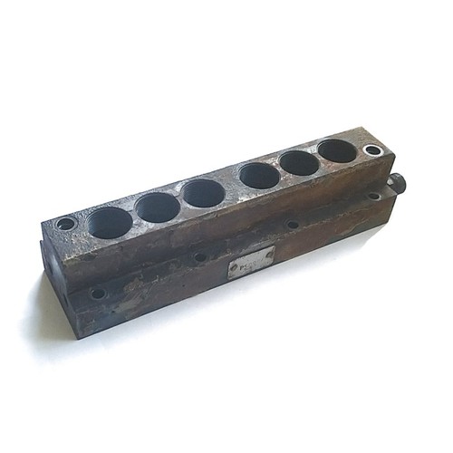 Pump body for - , 6
