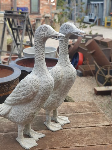 Vintage cast alloy runner - vintage,