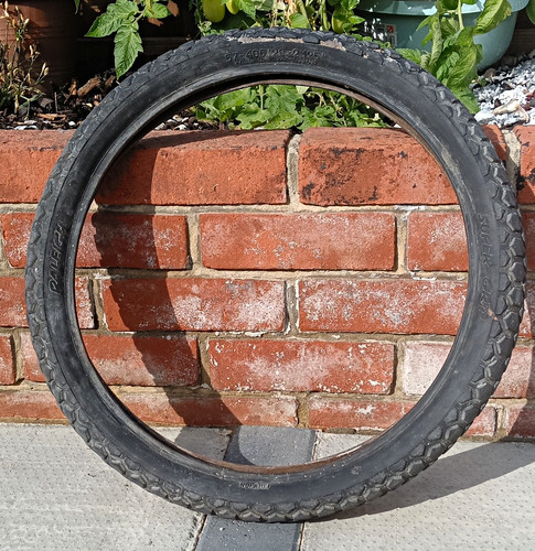 Raleigh super grip tyre - raleigh, super-grip